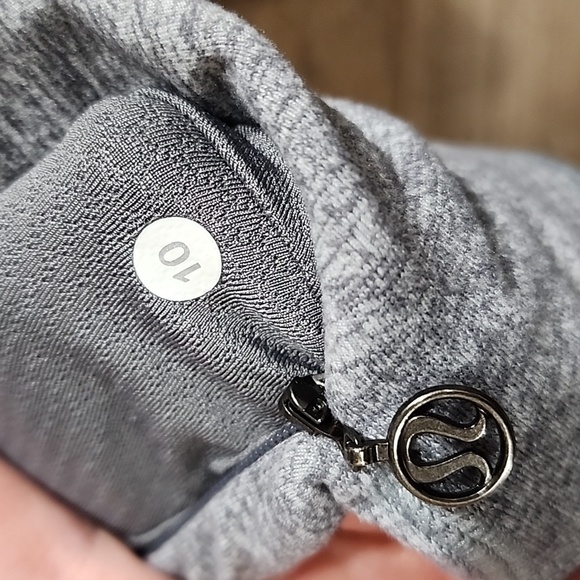 LULULEMON Bhakti Women's Yoga Size Zip, Sz 10 - Picture 4 of 7